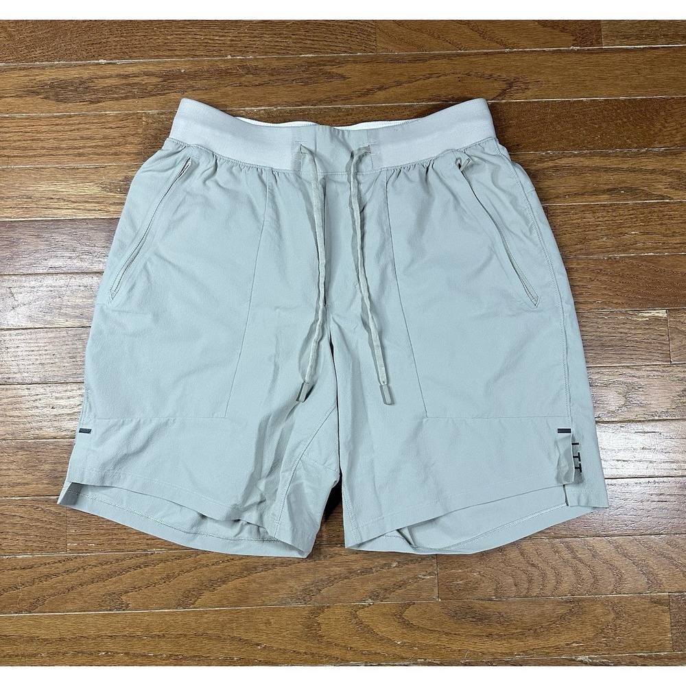 Lululemon License To Train Shorts Mens Small Beige Athletic Zip Pockets 7"‎